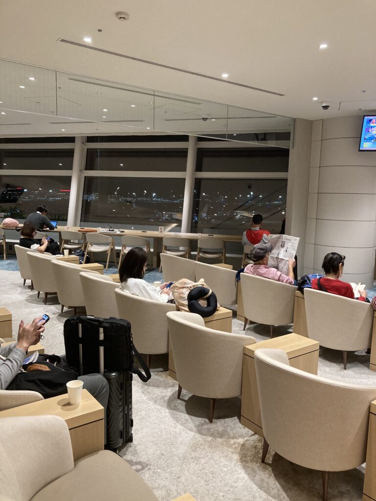 羽田空港第3ターミナルのカードラウンジ SKY LOUNGEの利用方法