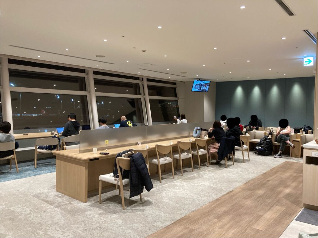 羽田空港第3ターミナルのカードラウンジ SKY LOUNGEの利用方法