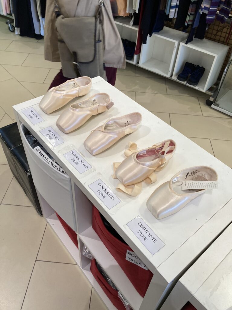 スペイン バルセロナのダンス・バレエ用品店を徹底紹介!