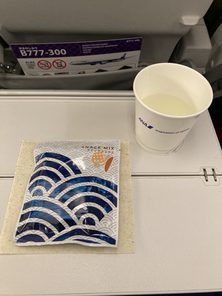 ANA ロンドン ヒースロー-羽田便のエコノミークラス