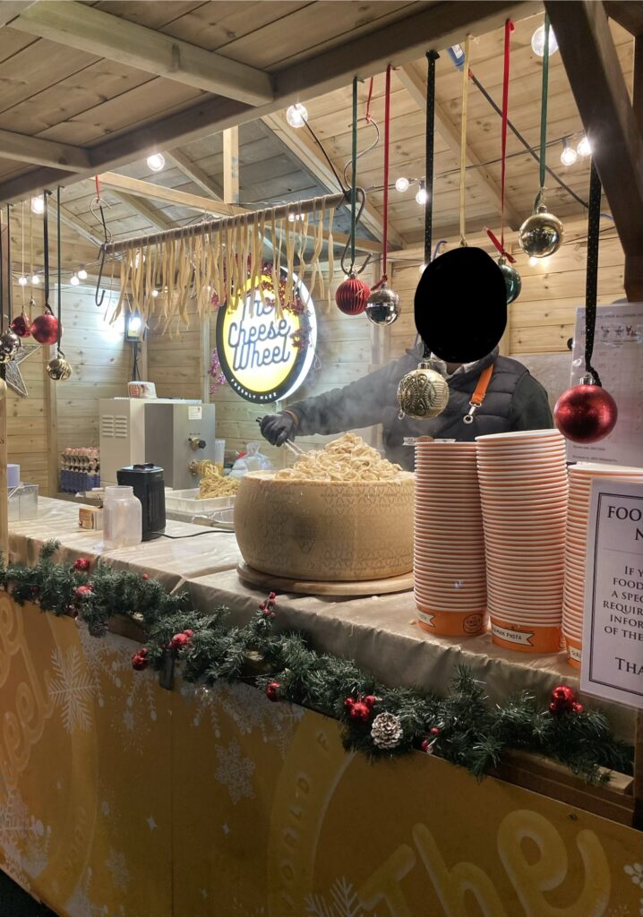 ロンドンでクリスマスシーズンを楽しむ方法 & クリスマスならではのお土産